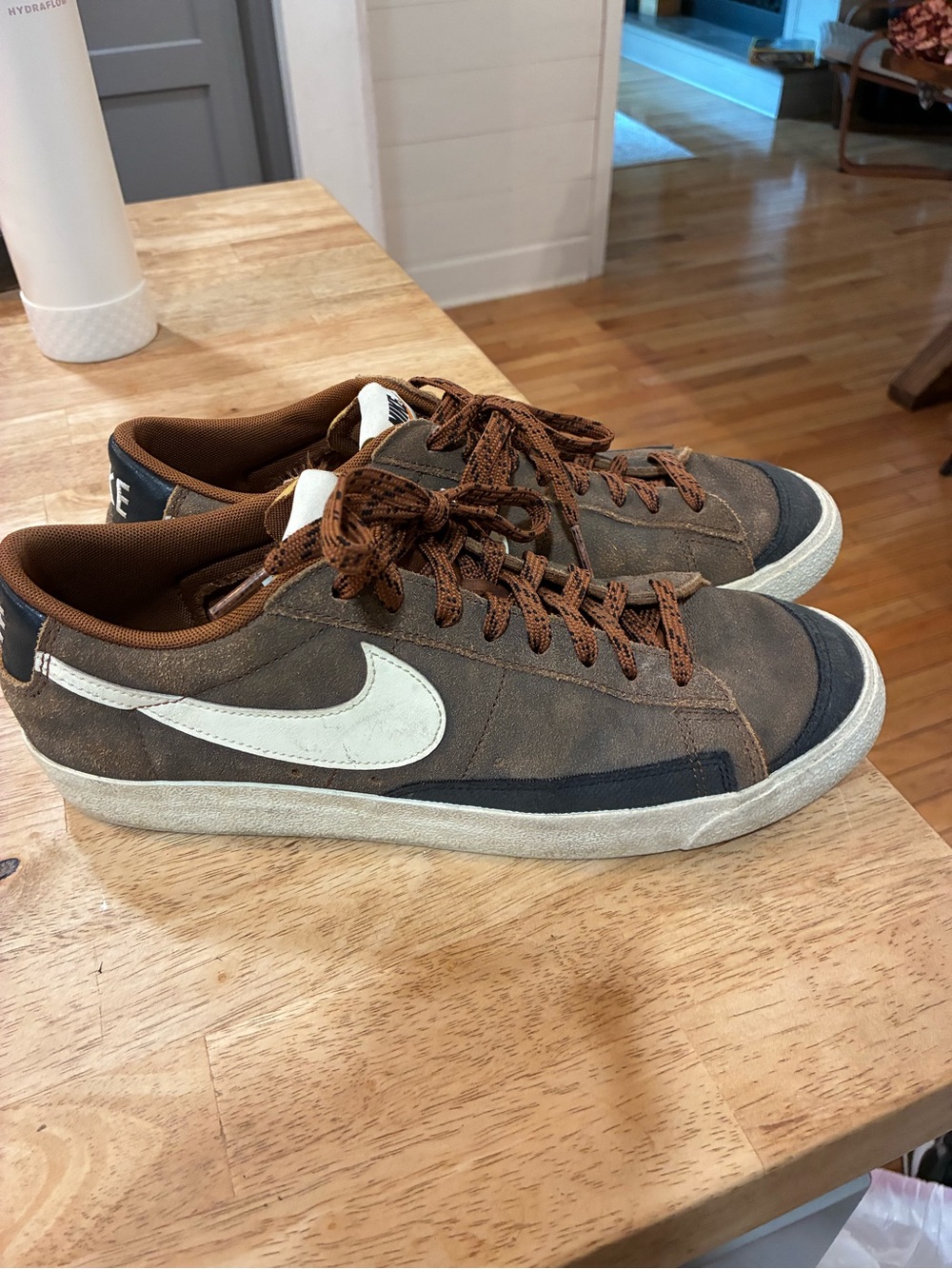 Nike Shoes Mens 10.5 Blazer Low '77 PRM Retro Sneakers Suede Brown DX4433-200